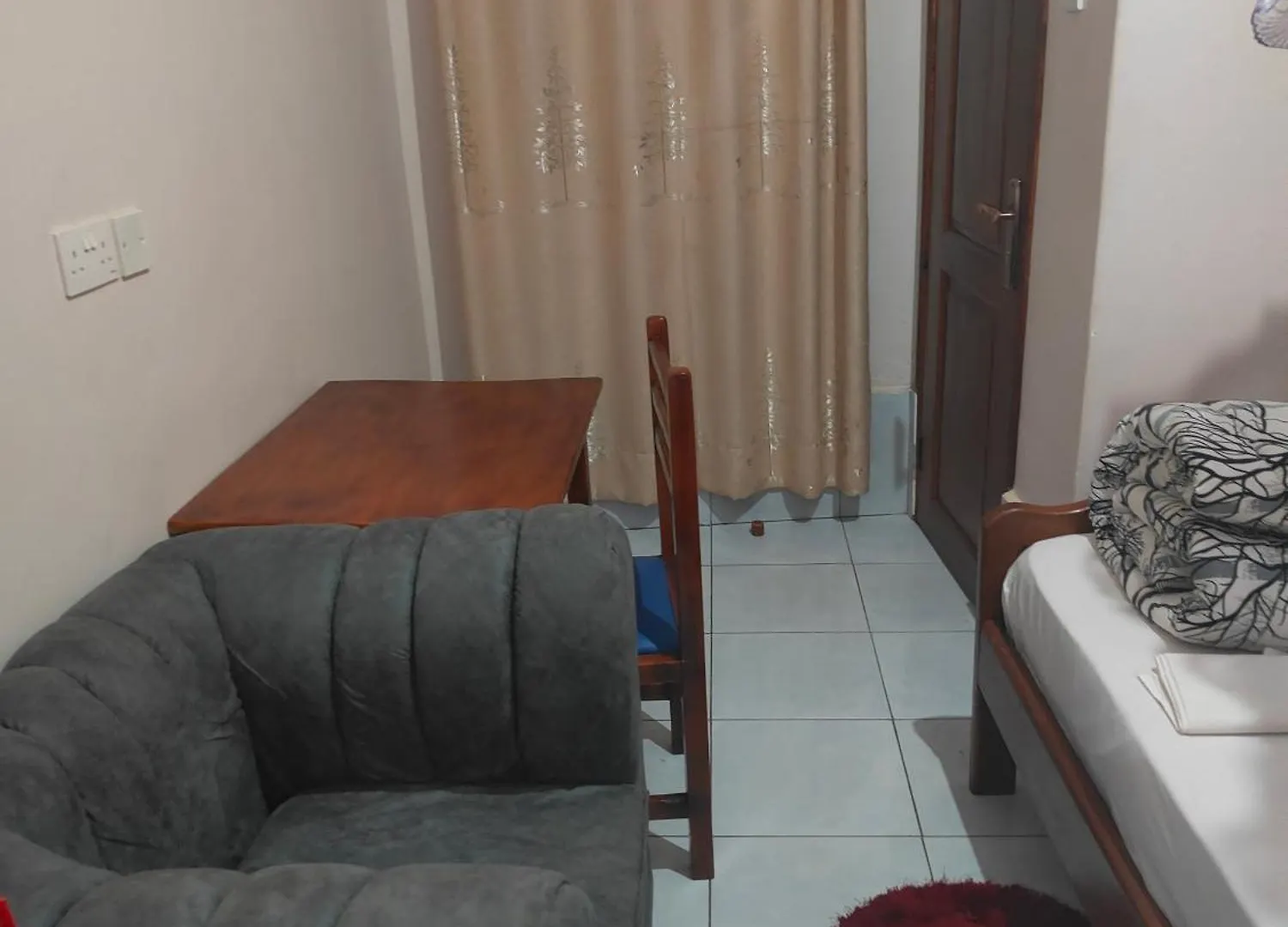 Nidasha Guest House Kampala